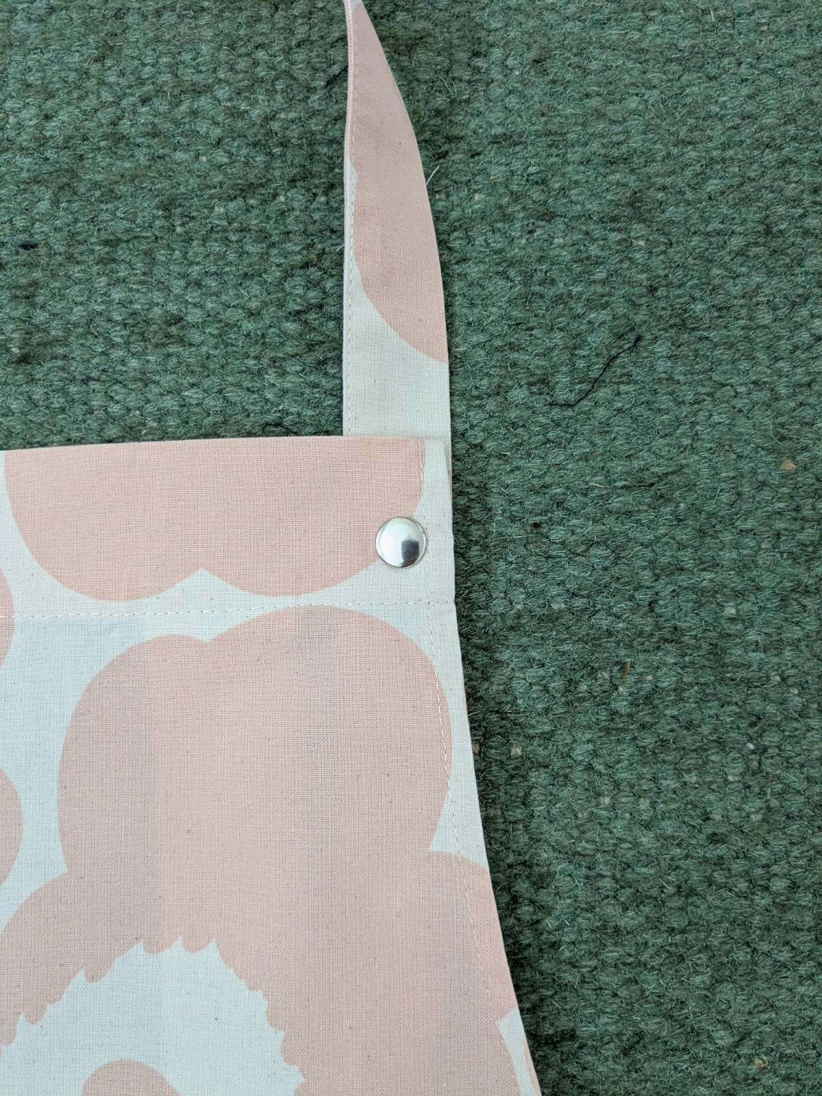 Marimekko Apron Peach/Off White New Without Tags thumbnail 4