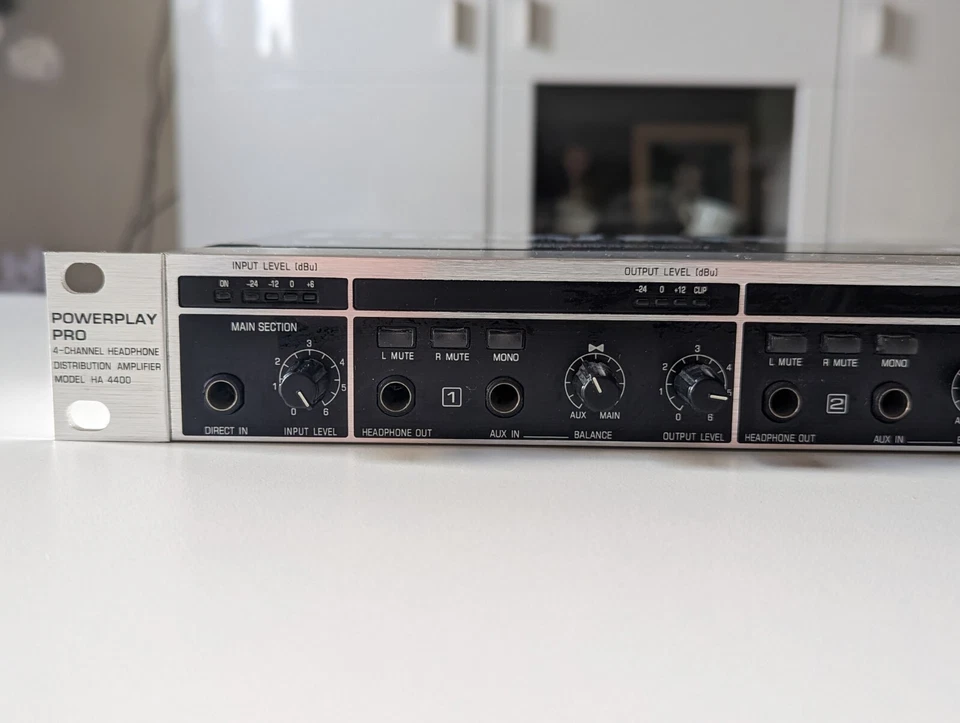 Behringer Powerplay Pro 4 Kanal Kopfhörer Verstärker Topzustand - Bild 2 von 4