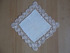 DDR - altes Ziertuch Zierdeckchen mit Klöppelspitze 3 cm brt. Vintage