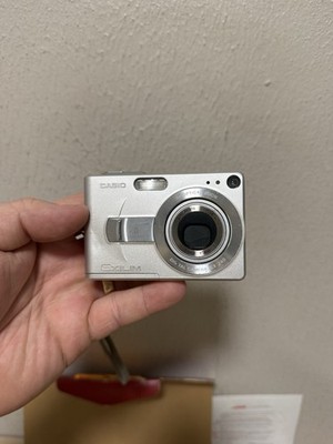Casio EXILIM ZOOM EX-Z40 4.0MP Digital Camera - Silver (EXZ40S