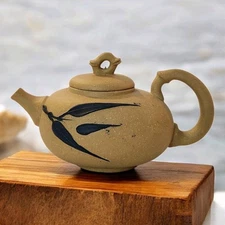 Vtg Chinese Yixing Zisha Purple Sand Clay Teapot Handmade Bamboo Leaves 3.25"T 