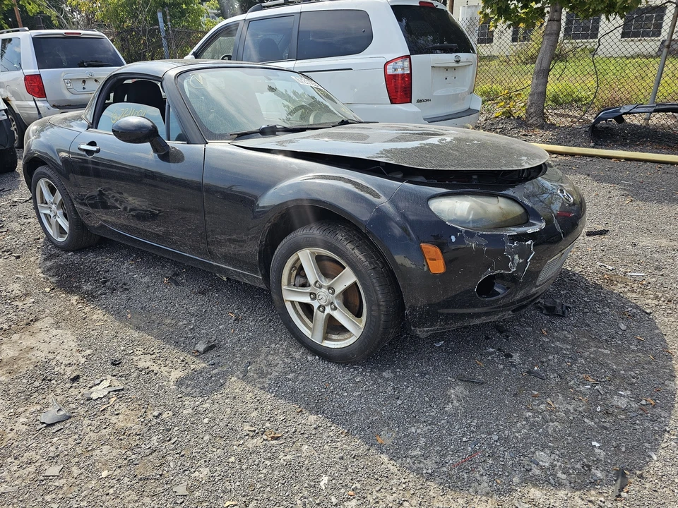 Б/у воздухоочиститель в сборе подходит: 2008 Mazda MX-5 MIATA 2.0 класса A - Изображение 2 из 4