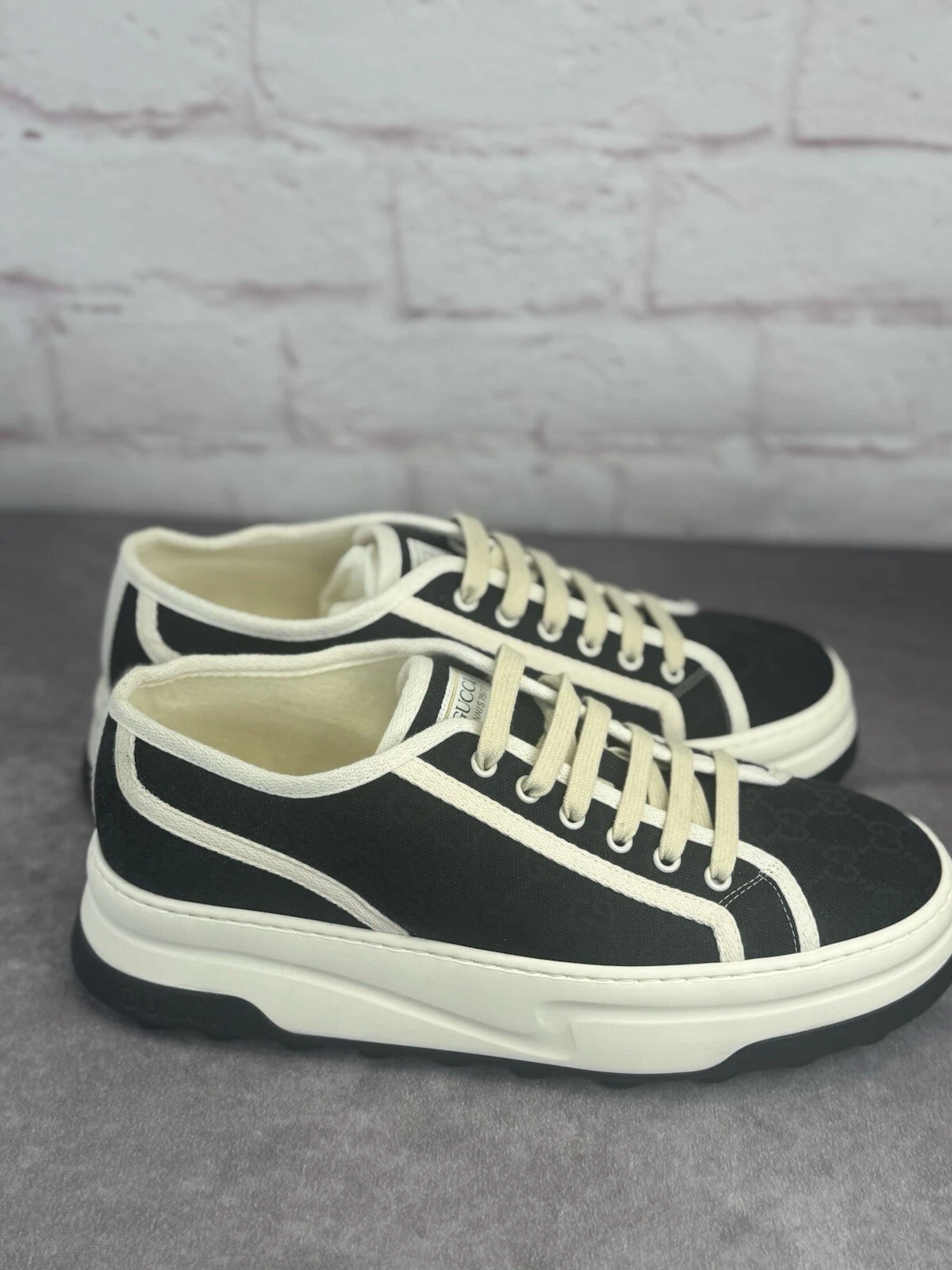 Baskets Gucci homme Gg noir tennis trek 1977 neuves dans leur boîte 39,5