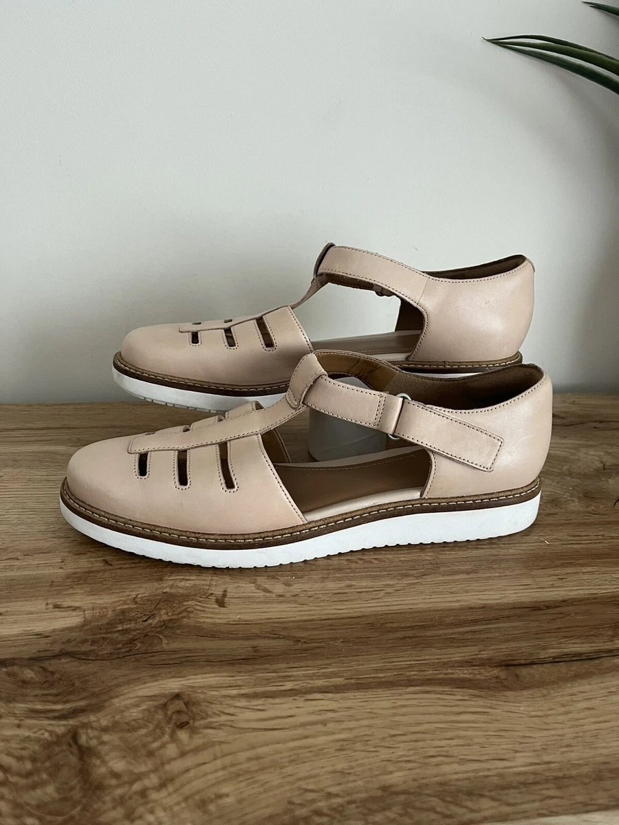 Clarks artisan shop sandals discontinued