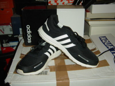 adidas Retrorun in der Gr.44 in schwarz