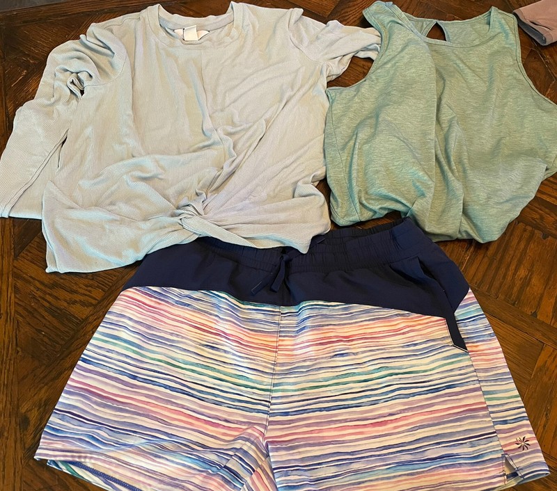 Athleta girls bundle xxl 2 shirts 1 short