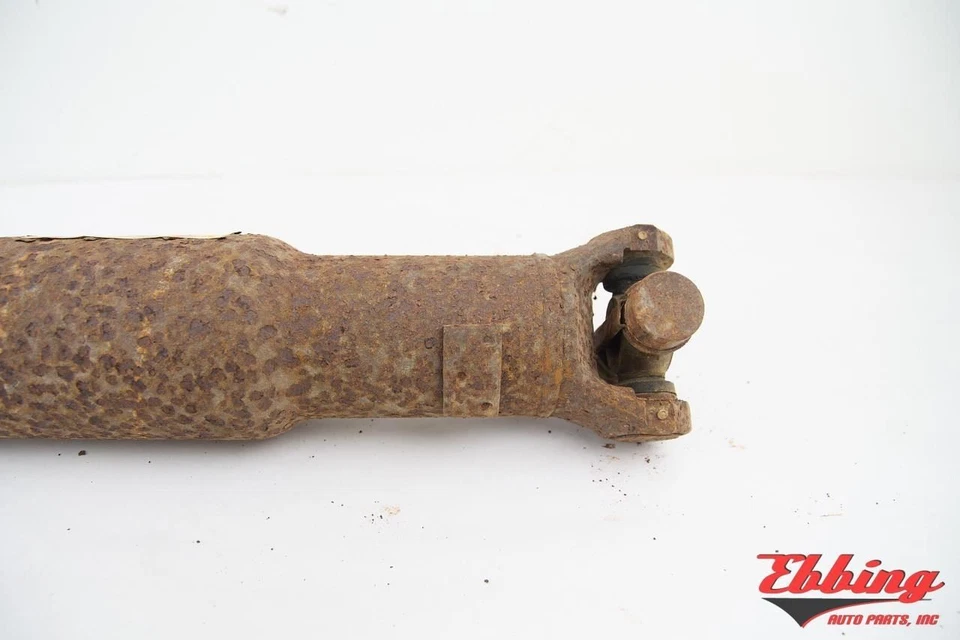 Rear Drive Shaft Assembly 4x2 ID: 15767177Fits 2000-2005 Chevrolet Tahoe 496175 Foto 4 de 4