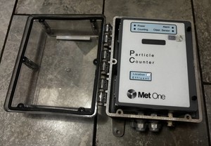 Met One Water Particle Counter PCX CE w/ Display 2083475-03 115V 2u 100mL/mn (B)