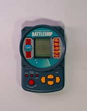 Vintage 1995 Hasbro Battleship Electronic Handheld Game Blue MB 4633 Strategy