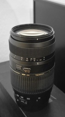 Tamron AF 70-300mm 4-5,6 Di LD Macro 1:2 digitales Objektiv (62mm Filtergewinde)
