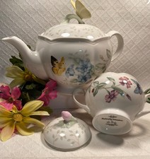 Lenox Butterfly Meadow Teapot & Sugar Bowl Ar...
