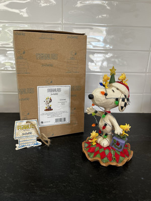 Exclusive Hallmark Peanuts Jim Shore Design, Decked Out For The Holidays Figure