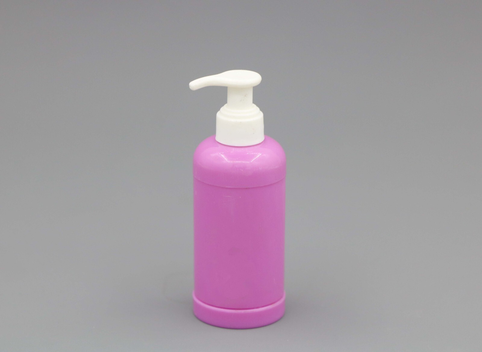 American Girl bottle of lotion for 18