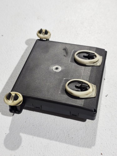 MÓDULO DE CONTROL PUERTA TRASERA IZQUIERDA 2003-2006 MERCEDES E320 FABRICANTE DE EQUIPOS ORIGINALES 211 820 15 26 - Imagen 7 de 8