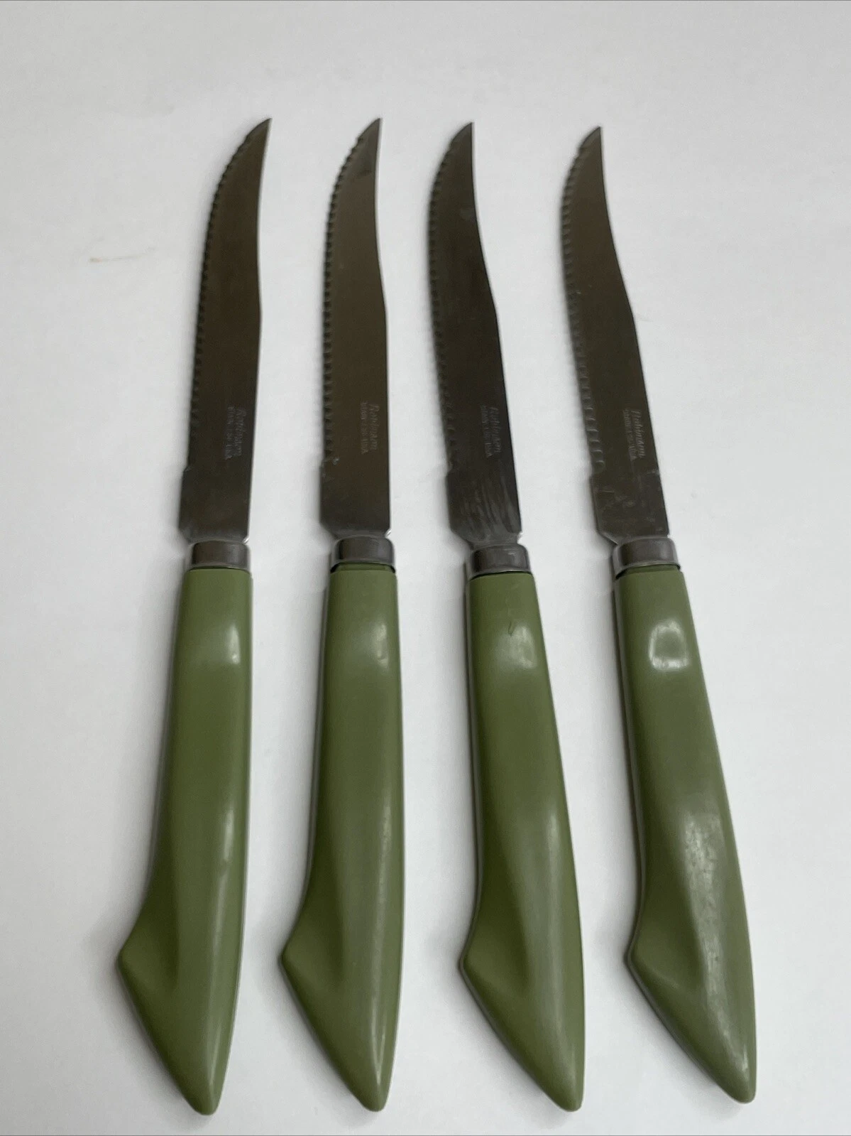 4 VTG Robinson USA Knives Avocado Green Plastic Handle Serrated Edge GB