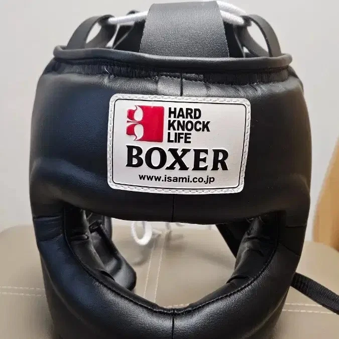 Casco Isami Boxing Facesaver Foto 3 de 3