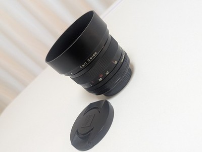 [Mint w/Hood] Carl Zeiss Planar T* 50mm F/1.4 ZS M42 Lens From Japan 135