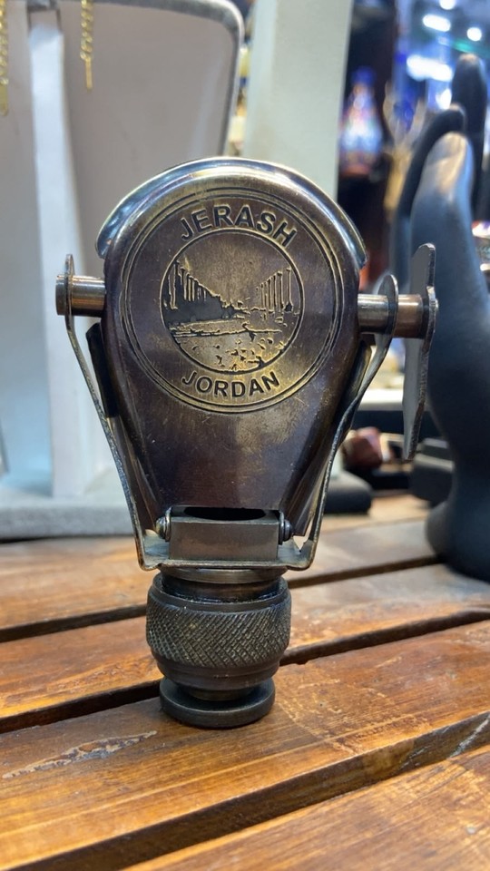 Vintage Jerash Jordan brass telescope (10x7 cm, 151g), classic manual open style
