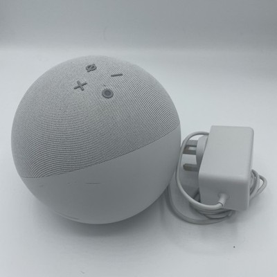 Amazon Echo Plus 4. Generation Alexa Smart Lautsprecher, mit Ladegerät Glacier White