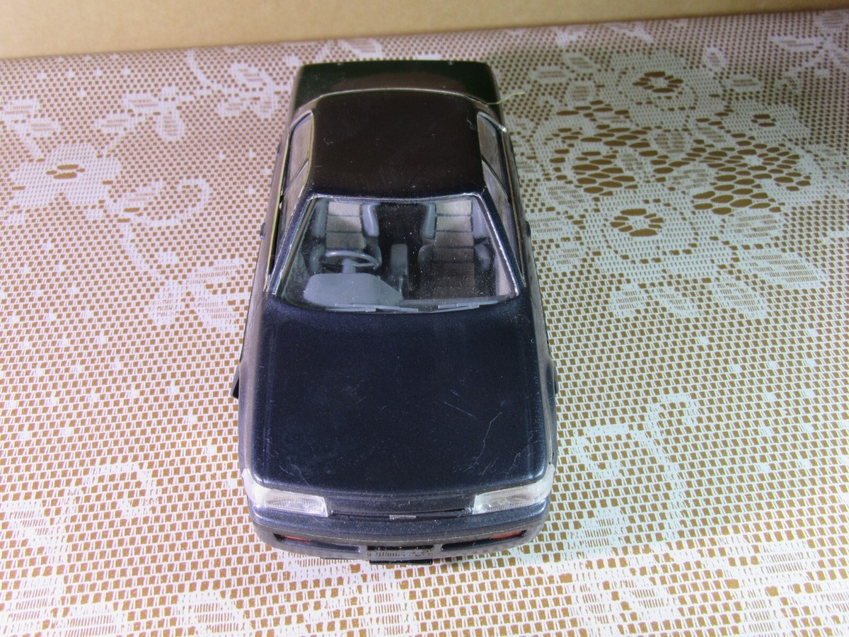 122Z Vintage 1987 Tamiya 24068 Japan Toyota Carina ED Highway 1:24