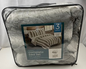 Snow Leopard Luxury Faux Fur 3 Piece Queen Full Comforter Set In