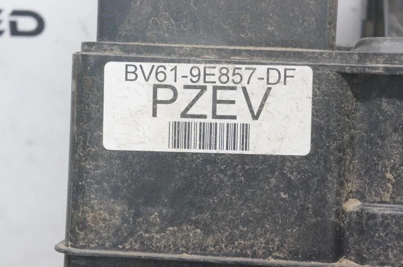 2017 Ford Focus Fuel Vapor Evaporator Emission EVAP Canister BV61-9E857-DF OEM - Image 2 of 4