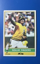 1976 Topps - Rollie Fingers #405
