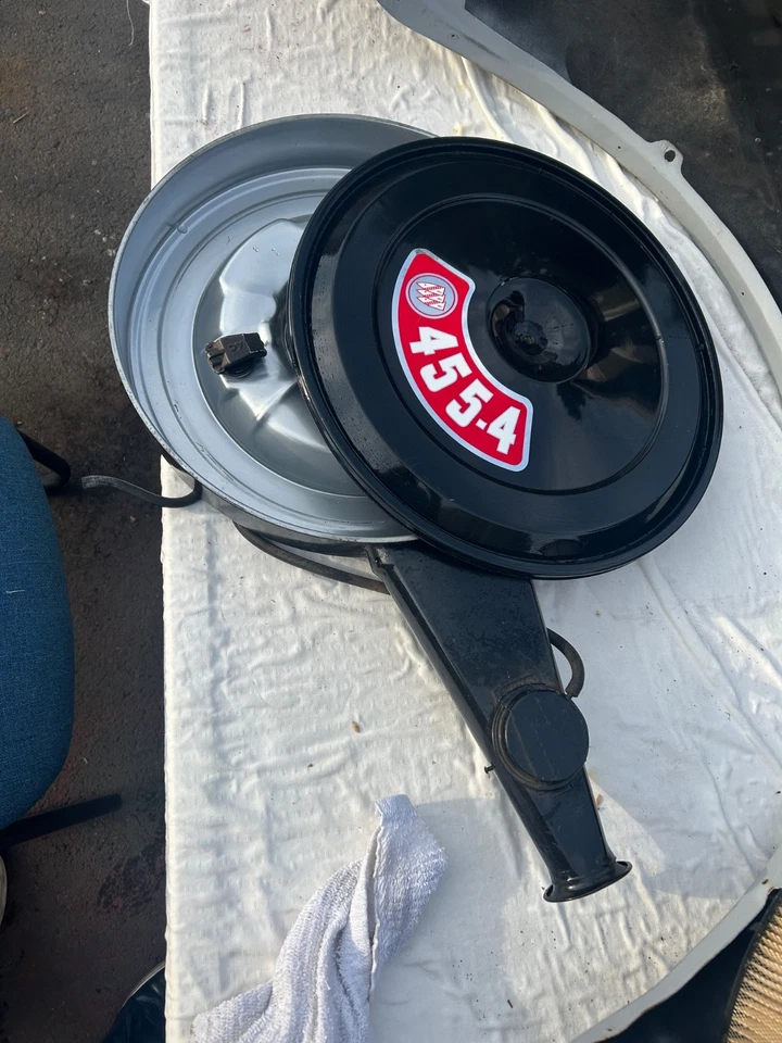 1972 1973 1974 Buick Riviera GS 455 4 bbl. Air Cleaner Housing Breather - Image 4 of 4