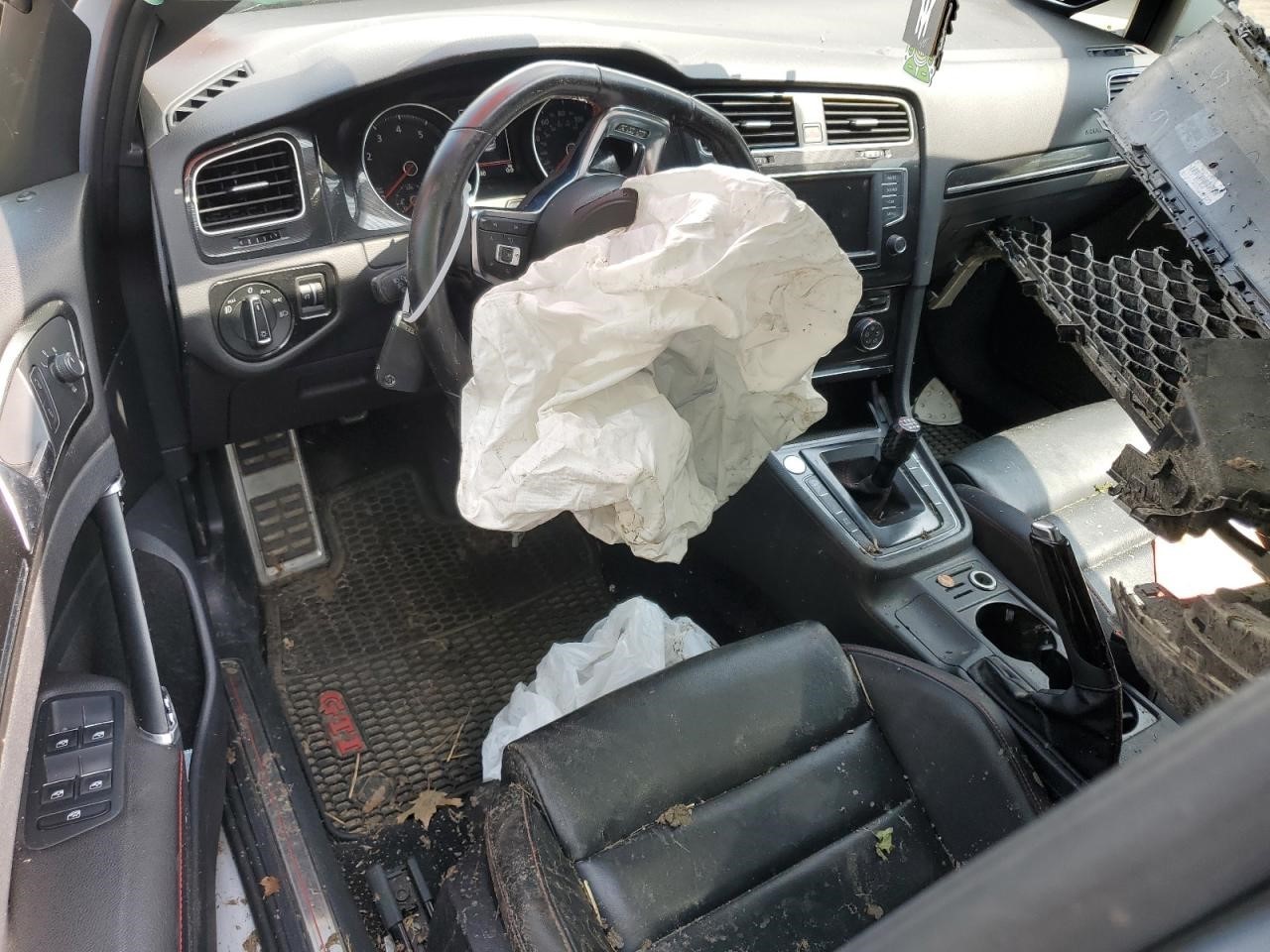 Used Right Windshield fits: 2017 Volkswagen Golf gti pillar Right Grade A