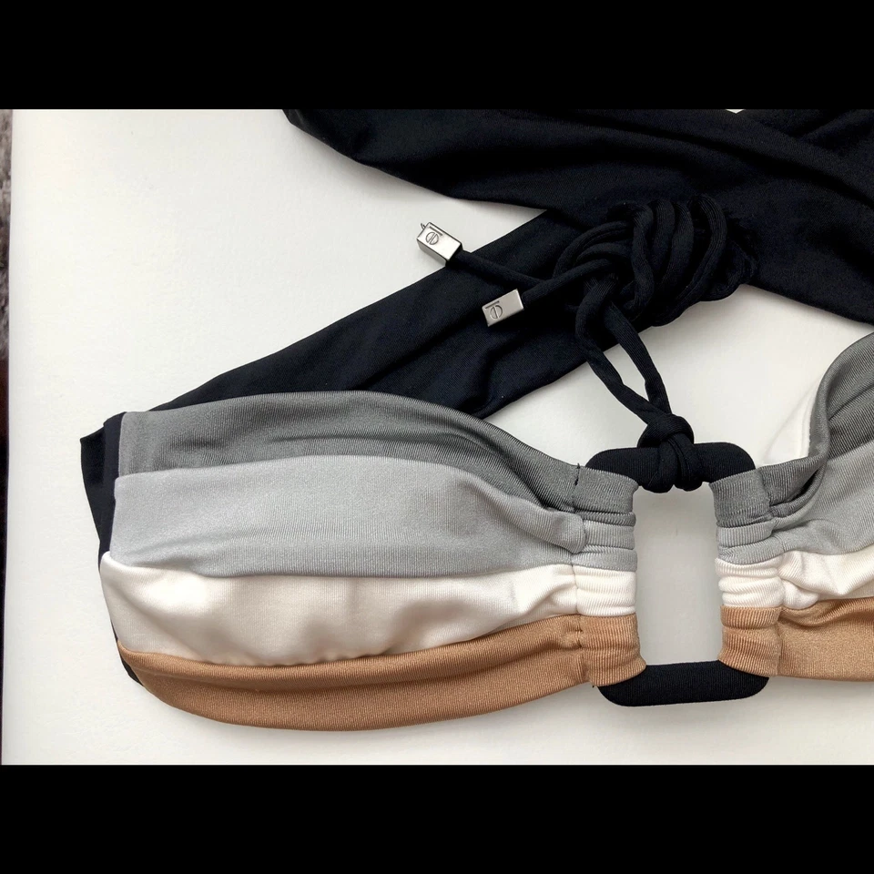 Top de bikini Perry Ellis Foto 2 de 4