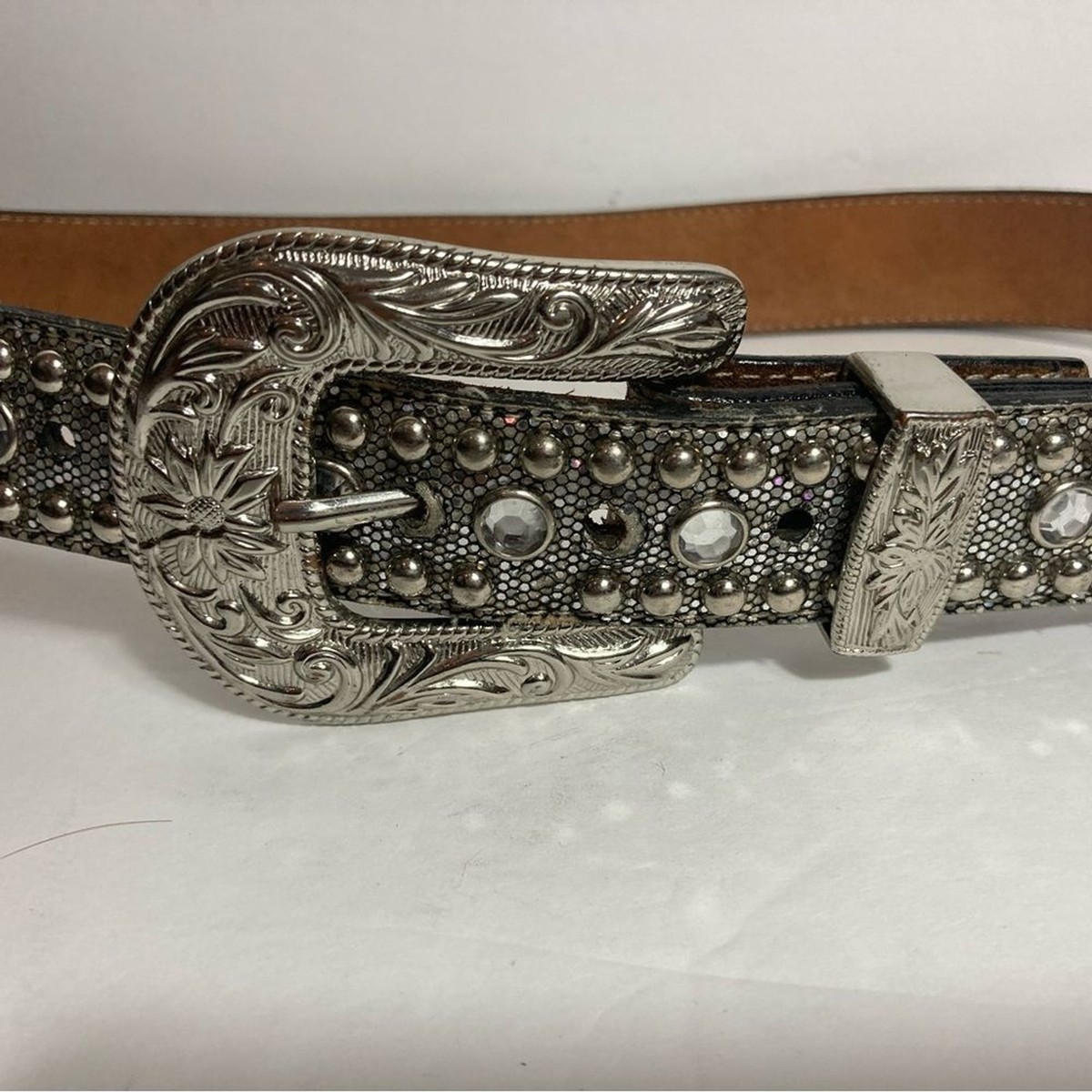 3D silver studded genuine leather belt Size 28 | eBay display picture 1