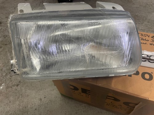 Scheinwerfer vorne rechts VOLKSWAGEN POLO III (6N1) 084411123
