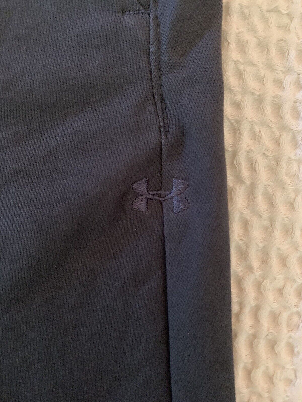 Under Armour Golf Shorts Dark Grey Size 32 Look B… - image 6
