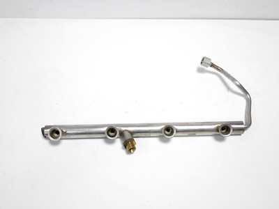 Audi A8 4E A6 4F S5 4.2L V8 CAU CAUA 260KW Kraftstoffverteiler links 079133315S