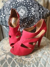 Talons/bottes/silettos rouges - Taille 5