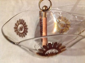 Vintage GEORGES BRIARD Glass Serving Nut/Fruit Bowl W/Gold Scroll Motif Signed