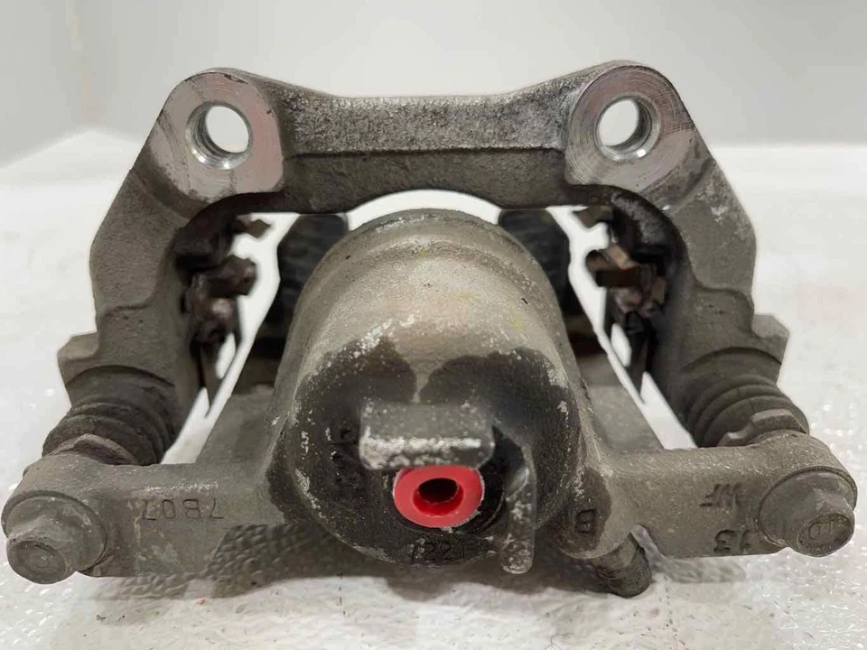 Pinza de freno trasera derecha pasajero Honda Pilot 2016-2022 usada OEM envío gratuito Foto 3 de 4