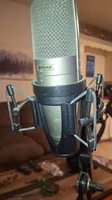 Shure ksm42 condenser microphone with shock mount & Pop filter