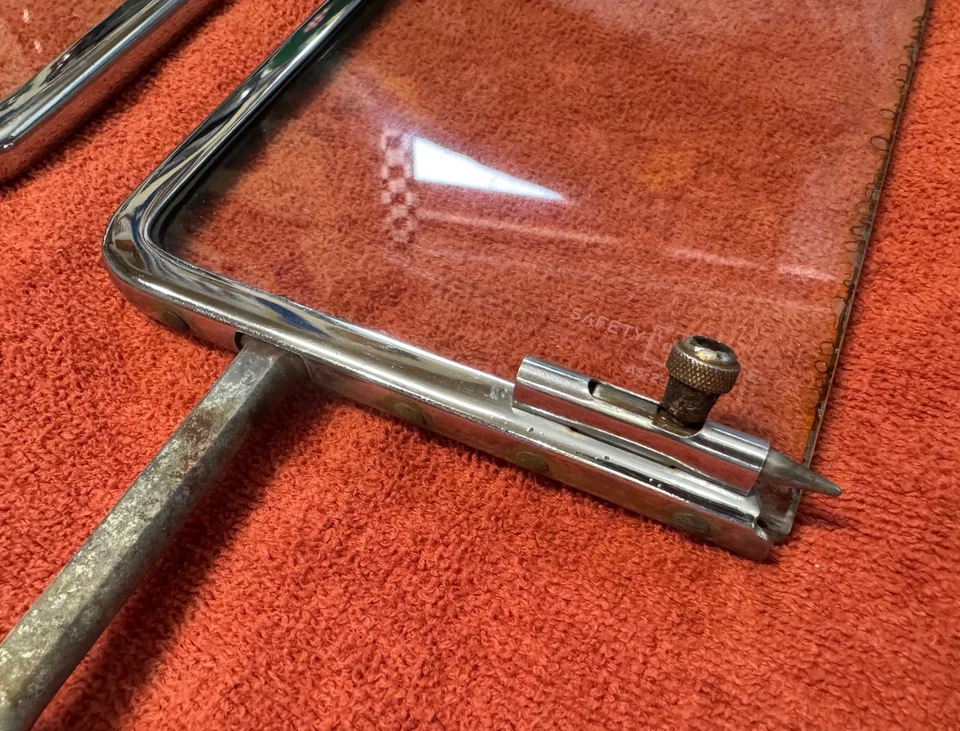 Chevrolet Bel Air 1955 1956 1957 OEM ventana de ventilación marco derecho e izquierdo y vidrio Foto 3 de 4