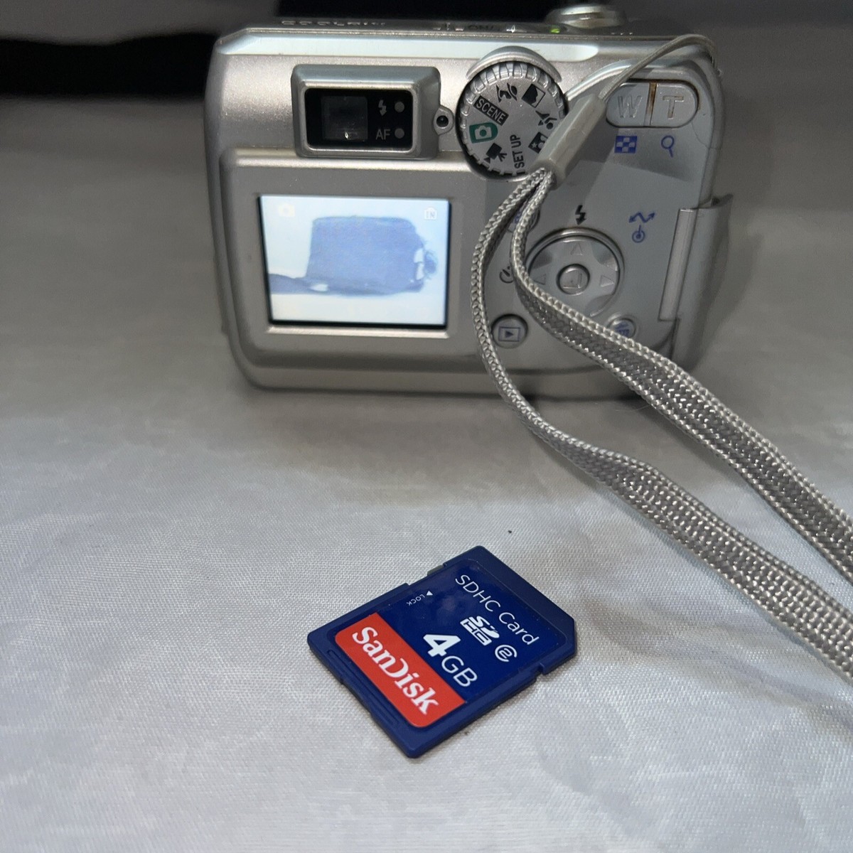 動作品 平成レトロ CCD Y2K Nikon COOLPIX E3200 Amazon.com : Nikon Coolpix 3200 3.2MP Digital Camera with 3x