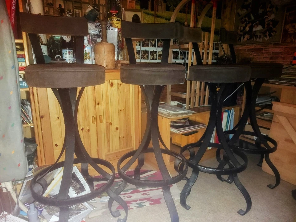  4 Barhocker 70er Jahre  - Schmiedeeisen Schwarz gedreht