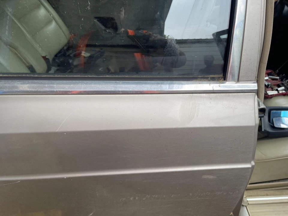 1981-1991 MERCEDES BENZ W126 REAR PASSENGER RIGHT DORR SILVER (702) Foto 4 de 4