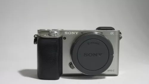 📷💥Sony Alpha 6000 silber nur Body 💥📷