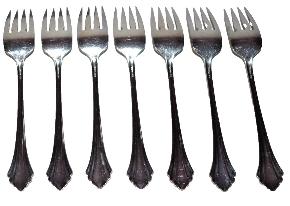 7 Oneida Bancroft Stainless Steel Flatware Dinner Forks 7 3/8" - Image 2 of 3