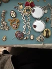 vintage costume jewelry ! Lot 022