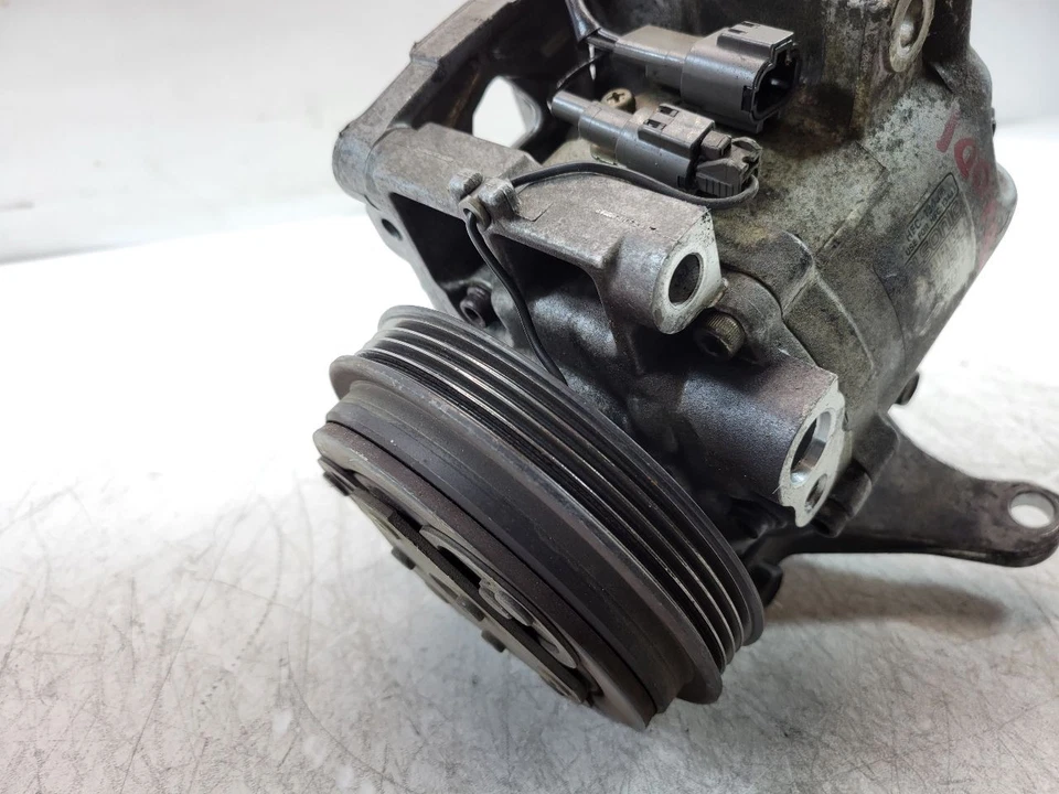 1998 1999 2000 SUBARU FORESTER AC КОМПРЕССОР OEM 73111FA133 - Изображение 3 из 4