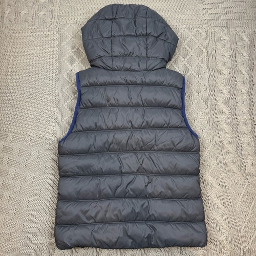 Mini Boden Puffer Vest with Star Lining ~ 5/6 - Picture 8 of 12