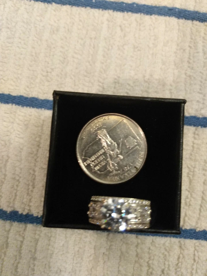 Anillo de plata de ley talla 9 hecho con circonitas color blanco de Swarovski (217) Foto 3 de 4