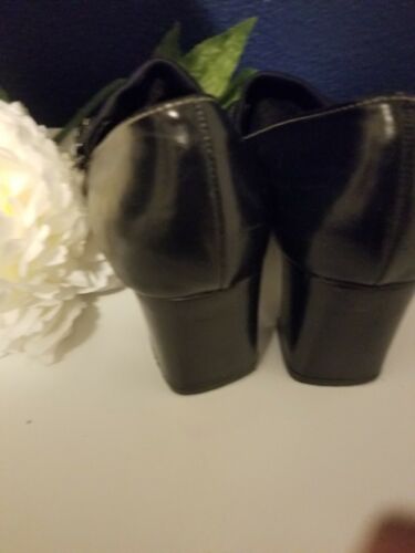 Highlights Women's 7W Black Shoe w/ Block Heel- Black - Front/side Buckle Accent - Picture 3 of 8