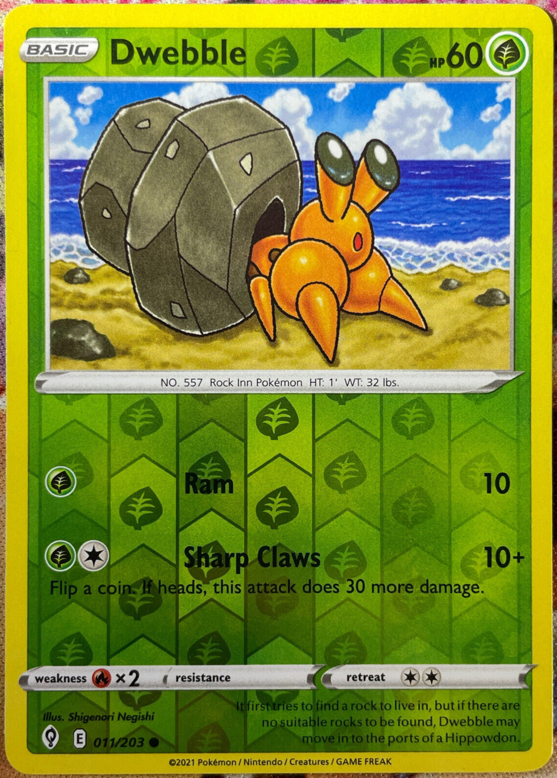 Dwebble Reverse Holo - 011/203 - Evolving Skies Pokemon 2021